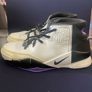 COPY - Kobe Protro 81